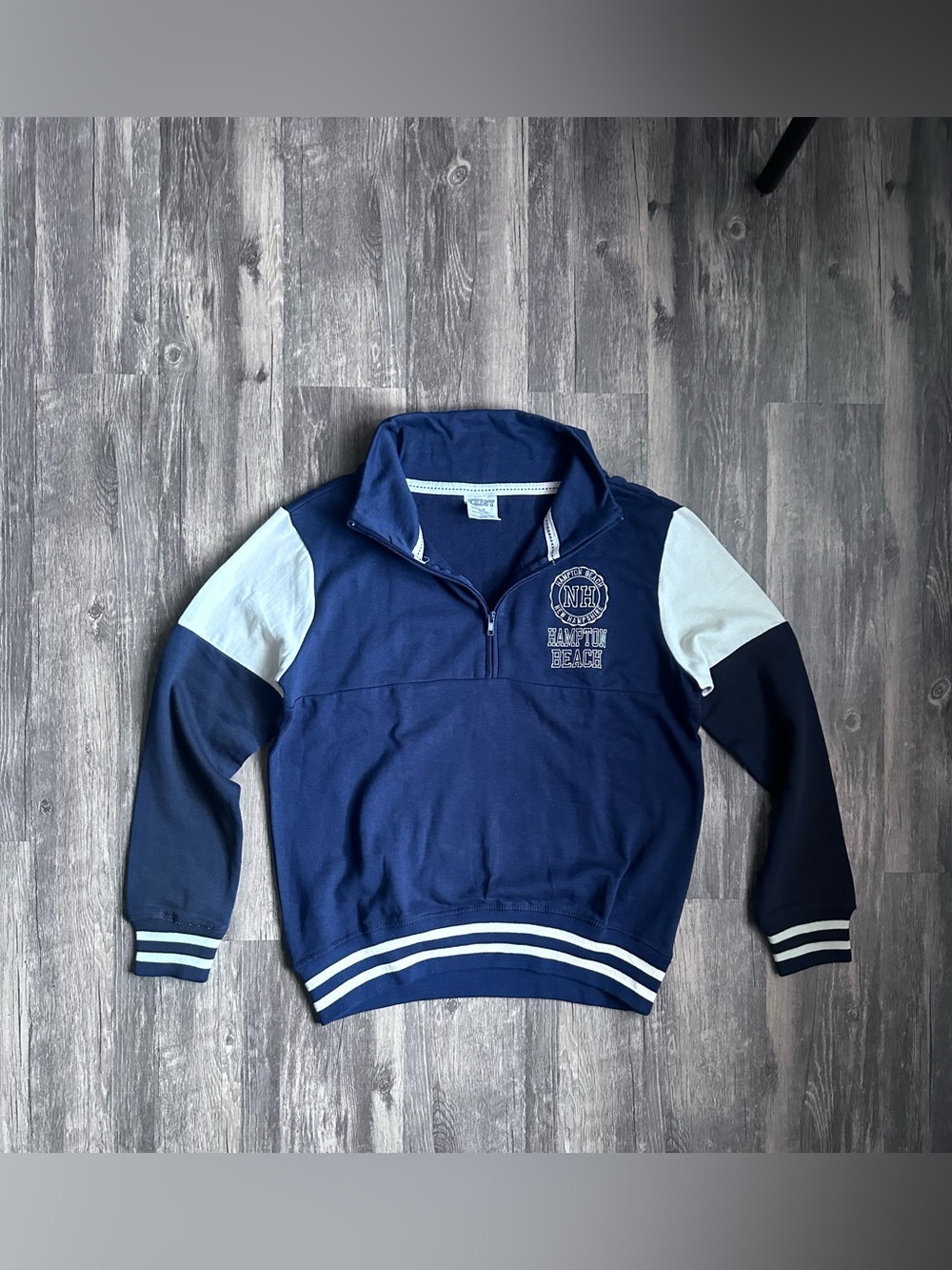 Exist Women’s Hampton Beach NH 1/4 Zip Mock Neck Pullover Sweatshirt Navy M